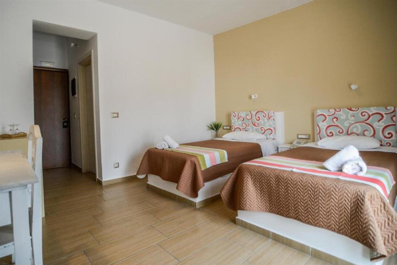Omiros Hotel Mesaria Exteriér fotografie